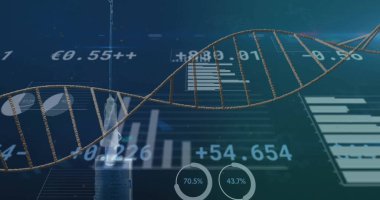 Aşı üzerinde DNA ipliği ve veri işleme resmi. Küresel bilim, tıp, bağlantılar, hesaplama ve veri işleme kavramı dijital olarak oluşturulmuş görüntü.
