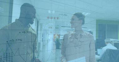 Ofisteki çeşitli iş adamlarıyla ilgili finansal veri işleme resmi. Küresel finans, iş dünyası, bağlantılar, hesaplama ve veri işleme kavramı, dijital olarak oluşturulmuş resim.