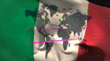 Dünya haritası ve İtalya bayrağı üzerinde finansal veri işleme animasyonu. Küresel finans, iş, bağlantılar, hesaplama ve veri işleme kavramı dijital olarak oluşturulmuş video.