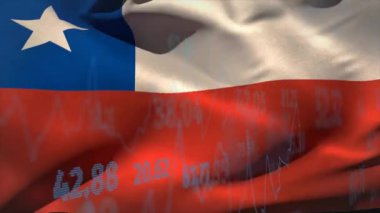 Costa rica bayrağı üzerinde finansal veri işleme animasyonu. Küresel finans, iş, bağlantılar, hesaplama ve veri işleme kavramı dijital olarak oluşturulmuş video.