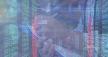 Kafkas işadamının mali veri işleme görüntüsü. Küresel gönderme, dağıtım ve dijital arayüz kavramı, dijital olarak oluşturulmuş görüntü.