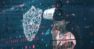 Video kulaklık ve dijital asma kilit takmış melez bir kız görüntüsü. Veri işleme, internet güvenliği ve teknoloji konsepti, dijital olarak oluşturulmuş görüntü.