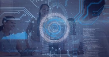 Çeşitli iş adamları üzerinde dijital arayüz görüntüsü. Küresel bağlantılar, veri işleme ve dijital arayüz kavramı, dijital olarak oluşturulmuş resim.