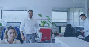 Ofisteki çeşitli iş adamlarının veri işleme görüntüsü. Küresel iş ve dijital arayüz kavramı, dijital olarak oluşturulmuş görüntü.