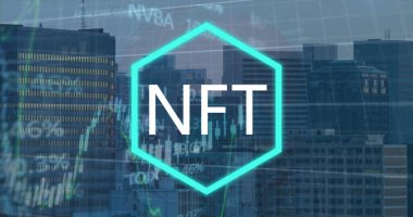 Borsa veri işleme görüntüsü ve şehir manzarasının havadan görüntüsüne karşı Nft metin afişi. Küresel ekonomi ve kripto para birimi teknolojisi kavramı