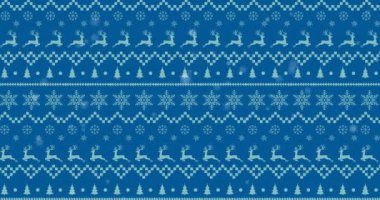 Mavi arka planda, Noel şablonunun üzerine düşen kar animasyonu. Noel, gelenek ve kutlama konsepti dijital olarak oluşturuldu.