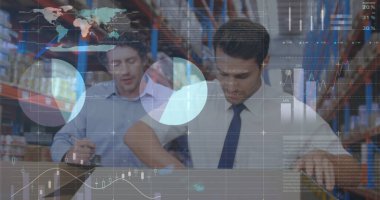 İş adamlarının dijital simgeler üzerinde finansal veri işleme resmi. Tıp sağlığı ve teknoloji kavramı, dijital olarak üretilen görüntü.