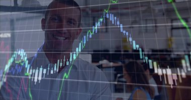 Kafkas işadamının ofisindeki finansal veri işleme resmi. Küresel iş, finans, bilgisayar ve dijital arayüz kavramı, dijital olarak oluşturulmuş görüntü.