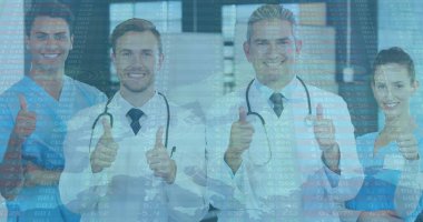 Hastanedeki sağlık çalışanlarının portresi üzerinde veri işleme yapılıyor. Tıbbi sağlık ve teknoloji konsepti