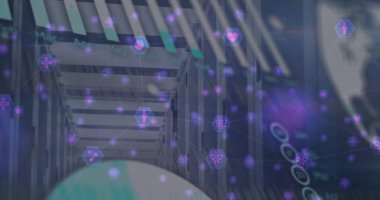 Sunucu odasındaki verilerin işlendiği dünya ve grafiklerin resmi. Bağlantı, veri, küresel iletişim ve dijital arayüz oluşturulmuş resim.