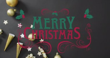 Gri arka planda Noel süsleri üzerine Mutlu Noeller mesajı animasyonu. Noel, şenlik, kutlama ve gelenek konsepti dijital olarak oluşturuldu.