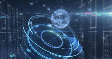 Dünya ve veri işleme üzerinde hareket eden saatin görüntüsü. Dijital olarak oluşturulan küresel iletişim ağı kavramı.