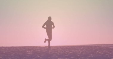 Sahilde koşan Afrikalı bir Amerikalının resmi. sağlık ve zindelik kavramı, dijital olarak üretilen görüntü.