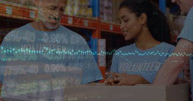 Mutlu kadın ve erkek depo çalışanlarından oluşan finansal grafikler. iş, finans ve dağıtım hizmetleri kavramı, dijital olarak oluşturulmuş görüntü.