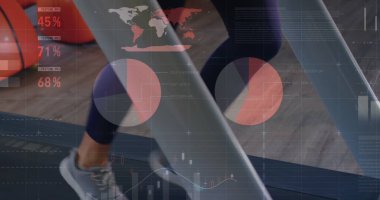 Egzersiz yapan kadınların dijital arayüzü. Küresel spor, dijital arayüz ve veri işleme konsepti, dijital olarak oluşturulmuş görüntü.