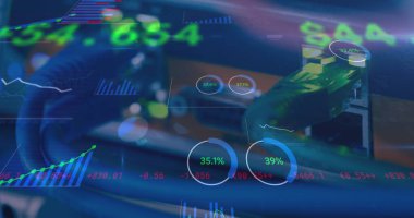 Sunucu üzerinden finansal veri işleme resmi. İş, finans ve dijital arayüz kavramı, dijital olarak oluşturulmuş görüntü.