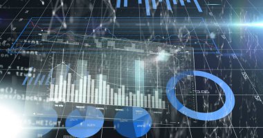 Şebeke desenine karşı bağlantılı noktalar üzerinde bilgi arayüzü ve lens parlaması. Dijital olarak üretilmiş, hologram, rapor, finans, iş dünyası, aydınlanma ve iletişim kavramı.