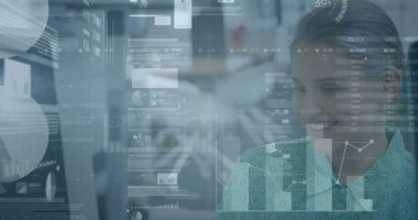 Mali verilerin görüntüsü mutlu beyaz iş kadını. küresel iş, finans, ekonomi ve teknoloji kavramı, dijital olarak üretilen imaj.