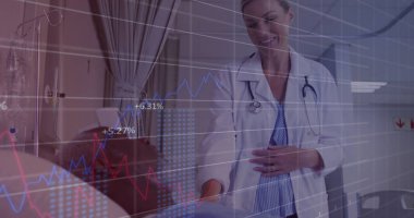 Hastanedeki hastayı muayene eden çeşitli kadın doktorların grafikleri ve değişen numaraları. Dijital bileşik, çoklu pozlama, rapor, iş, büyüme, tıbbi ve sağlık konsepti.