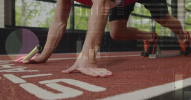 Kafkas erkek koşucunun veri işleme görüntüsü. Küresel spor ve dijital arayüz kavramı, dijital olarak oluşturulmuş görüntü.