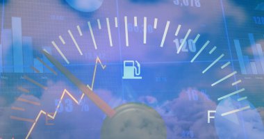 Birden fazla grafik üzerinde hız göstergesi görüntüsü ve bulutlu gökyüzüne karşı değişen sayılar. Dijital bileşik, çoklu pozlama, rapor, iş, ölçüm, büyüme ve teknoloji kavramı.