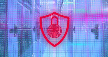 Bilgisayar sunucuları üzerinde dijital asma kilit, matematiksel denklemler ve veri işleme resimleri. Küresel hesaplama ve veri işleme kavramı, dijital olarak oluşturulmuş resim.