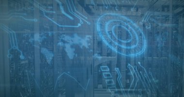 Sunucu odasındaki veri işleme ve simgelerin resmi. Küresel iş ve dijital arayüz kavramı, dijital olarak oluşturulmuş görüntü.