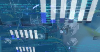 Sunucu odasında çalışan mühendisin orta bölümündeki soyut şekillerin ve veri işleme görüntüsü. Bilgisayar arayüzü ve iş veri teknolojisi kavramı