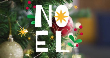 Noel ağacı üzerinde noel mesajı ve çiçek resmi. Noel ve kutlama konsepti, dijital olarak oluşturulmuş görüntü.