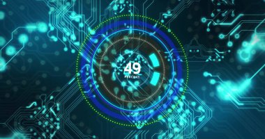 Siyah arka plandaki devre kartından hız göstergesi ve veri işleme görüntüsü. Dijital olarak oluşturulmuş küresel bağlantılar, hesaplama ve veri işleme kavramı.