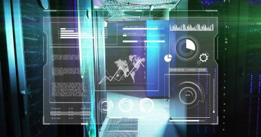 Bilgisayar sunucuları üzerinden dijital veri işleme resmi. Dijital olarak oluşturulmuş küresel bağlantılar, hesaplama ve veri işleme kavramı.