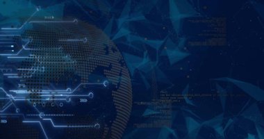 Dünya üzerinde parlayan anakart ve veri işleme görüntüsü ve karanlık arka planda bir ağ. Ağ, veri, dijital arayüz, iş ve küresel iletişim, dijital olarak oluşturulmuş görüntü.