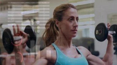 Spor salonundaki insanlar üzerinde spor yapmak için form veri analizi. egzersiz, teknoloji, egzersiz