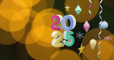 Arka planda 2025 metin ve noel süslemeleri var. Yeni yıl, Noel, şenlik, kutlama ve gelenek konsepti dijital olarak oluşturuldu.