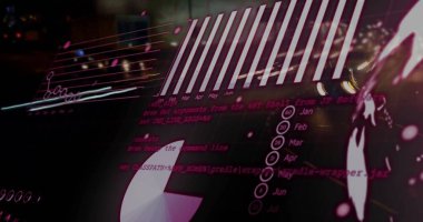 Şehir manzarası üzerinde veri işleme resmi. Küresel finans, iş, bağlantılar, hesaplama ve veri işleme kavramı dijital olarak oluşturuldu.