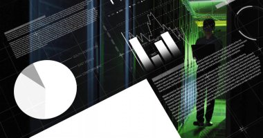 Bilgisayar sunucuları tarafından Asyalı erkek üzerinde veri işleme görüntüsü. Küresel finans, iş, bağlantılar, hesaplama ve veri işleme kavramı dijital olarak oluşturuldu.