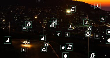 Sokaktaki arabaların üzerinde ekoloji simgeleri. Dijital ortamda oluşturulan küresel sosyal medya, iletişim ve dijital arayüz kavramı.