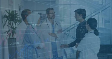 Çeşitli doktorların konuştuğu veri işleme ve diyagramların görüntüsü. Teknoloji, tıp ve dijital arayüz kavramı dijital olarak oluşturulmuş görüntü.