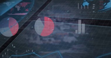 Şehir manzarası üzerinde finansal veri işleme resmi. Küresel teknoloji, hesaplama, finans ve dijital arayüz kavramı dijital olarak oluşturuldu.