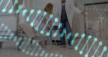 Hastanedeki hastaya yardım eden doktorun üzerindeki DNA ipliği görüntüsü. Genetik, biyoteknoloji, sağlık, tıbbi bakım, hasta bakımı, DNA araştırması