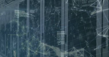 Bilgisayar sunucuları üzerinden bağlantı ve veri işleme ağının resmi. Küresel finans, iş, bağlantılar, hesaplama ve veri işleme kavramı dijital olarak oluşturuldu.