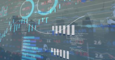 Şehir manzarası üzerinde finansal veri işleme resmi. Küresel iş, finans, iletişim ve dijital arayüz kavramı dijital olarak oluşturulmuş görüntü.