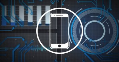 Akıllı telefon simgesi resmi, bilgisayar devre kartında dijital veri işleme. Dijital olarak oluşturulmuş küresel bağlantılar, hesaplama ve veri işleme kavramı.