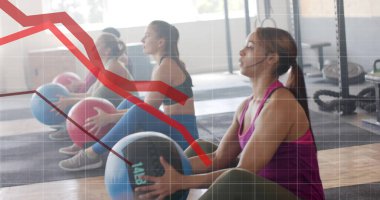 Spor salonunda egzersiz yapan farklı kadınların diyagramları. Teknoloji, spor ve dijital arayüz kavramı dijital olarak oluşturulmuş görüntü.