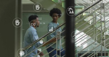 Ofis üzerinde veri işleme ve ekoloji simgelerinin resmi. Teknoloji, iş ve dijital arayüz kavramı dijital olarak oluşturulmuş görüntü.