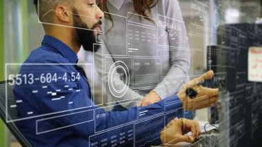 Dijital veri örtüsüyle işbirliği, ofis ortamındaki iş adamları. Teknoloji, takım çalışması, yenilik, beyin fırtınası, şirket, işbirliği