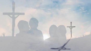 Bulutlu gökyüzüne karşı haçları olan siluetli figürler huzur yaratıyor. Ruhanilik, sükunet, huzur, bulutlar, tefekkür, inanç.