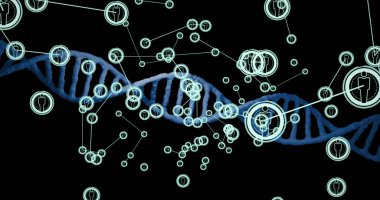 Siyah arkaplan üzerindeki DNA ipliği üzerindeki simgelerle bağlantı ağının resmi. Küresel bilim, bağlantılar ve dijital arayüz konsepti dijital olarak oluşturulmuş görüntü.