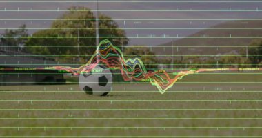 Sahada koşan, renkli animasyon verisi olan futbolcu. Spor, atlet, yarışma, performans, dinamik, hareket