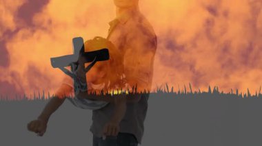 Dramatik turuncu gökyüzüne karşı duran, haçlı insan silueti. Günbatımı, maneviyat, inanç, din, ibadet, huzur